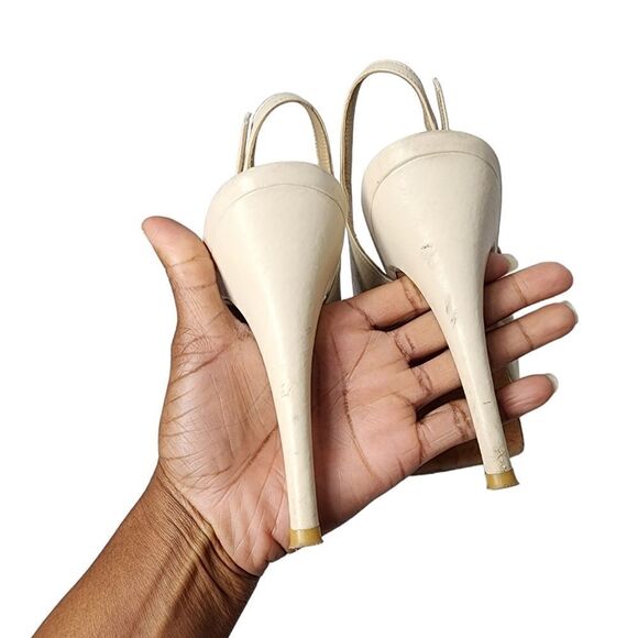 Stuart Weitzman  - Picture 11 of 11